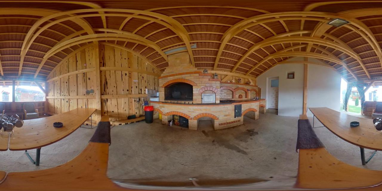 Pensiunea Maya Sîmbăta de Sus Kültér fotó