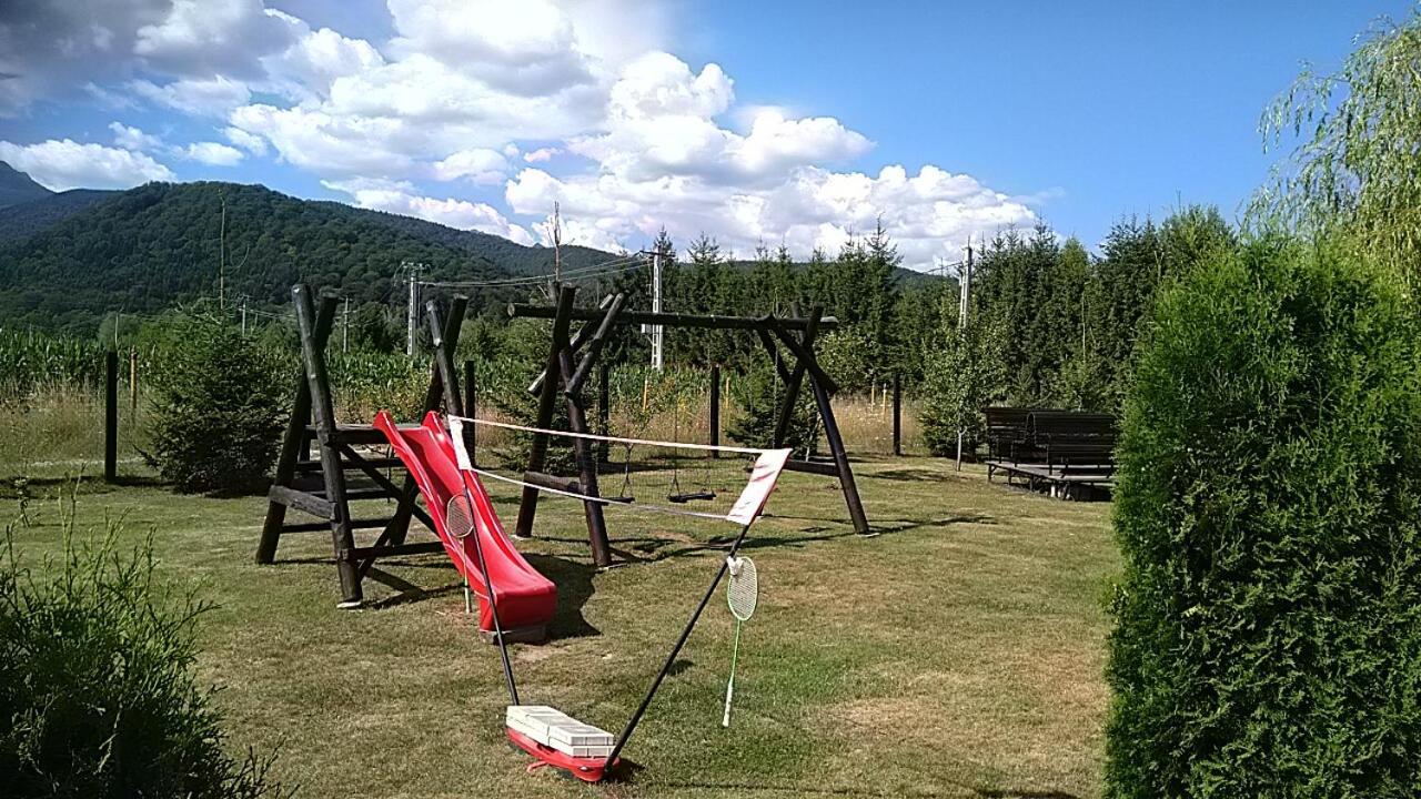 Pensiunea Maya Sîmbăta de Sus Kültér fotó